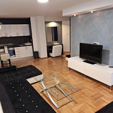 באניה לוקה Luks Apartment מראה חיצוני תמונה