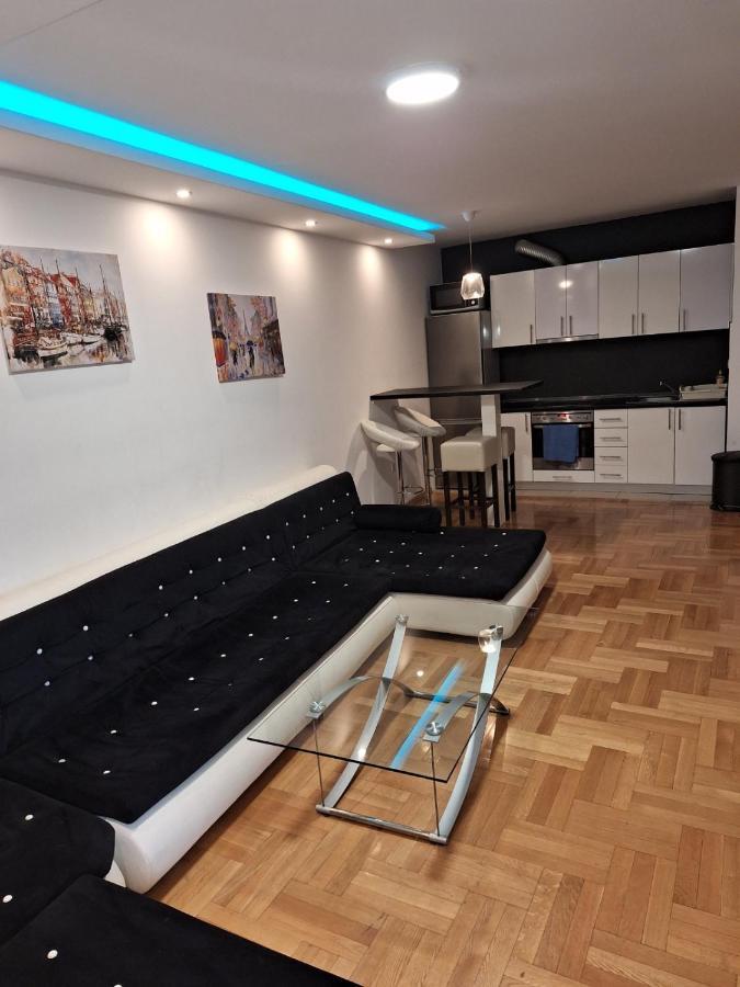 באניה לוקה Luks Apartment מראה חיצוני תמונה
