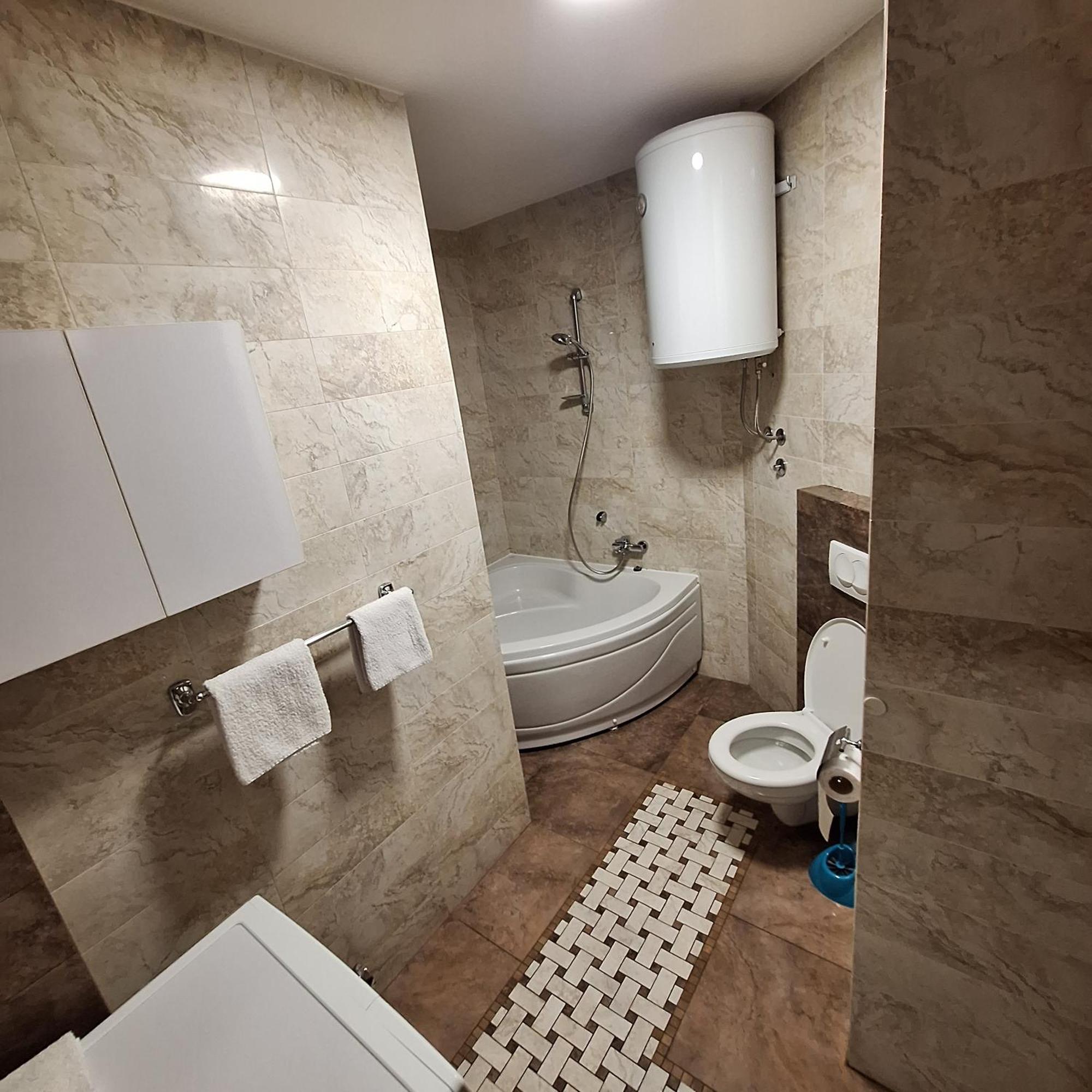 באניה לוקה Luks Apartment מראה חיצוני תמונה