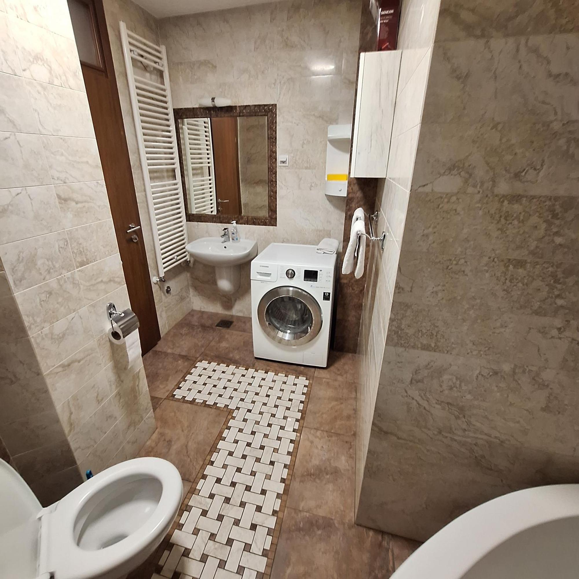 באניה לוקה Luks Apartment מראה חיצוני תמונה