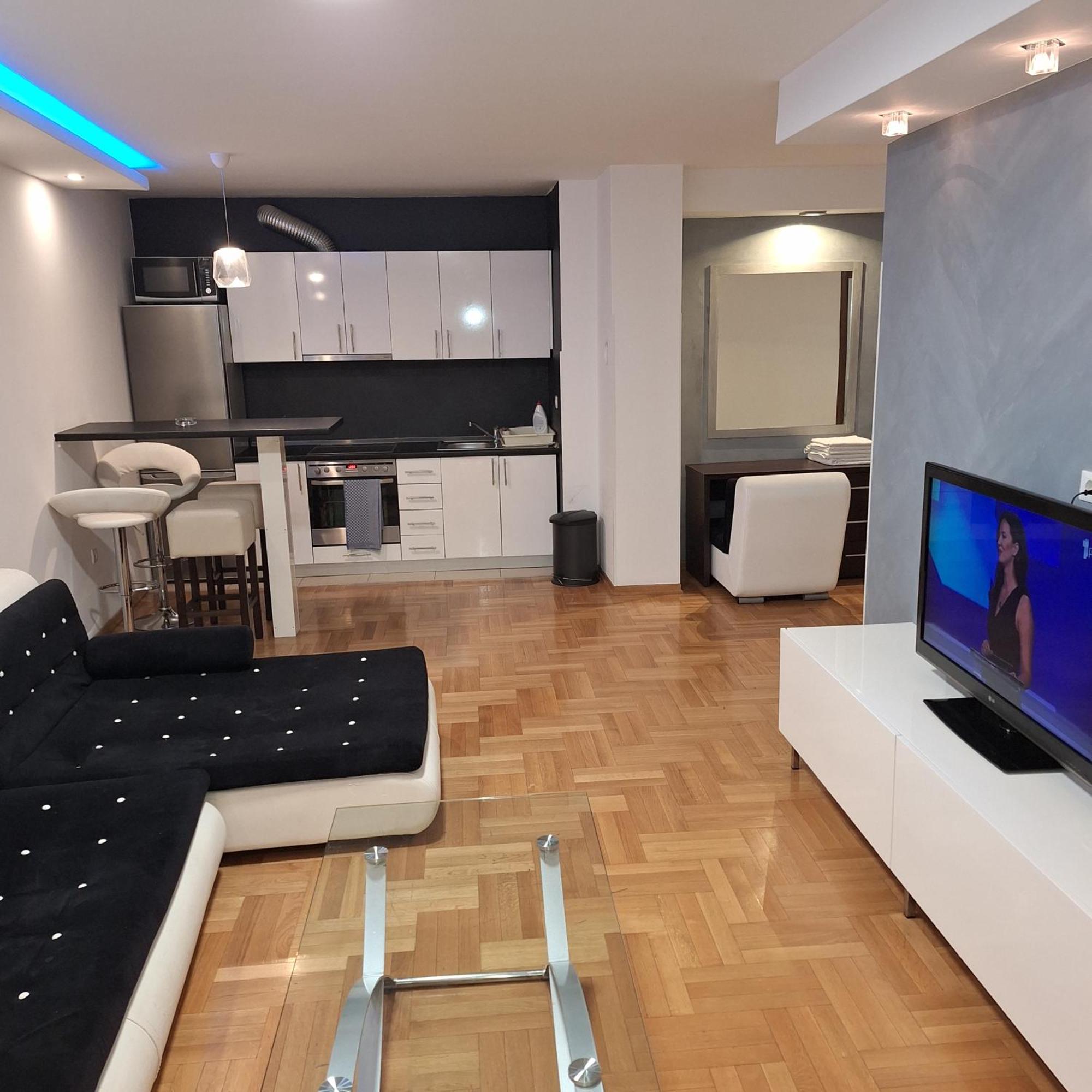 באניה לוקה Luks Apartment מראה חיצוני תמונה