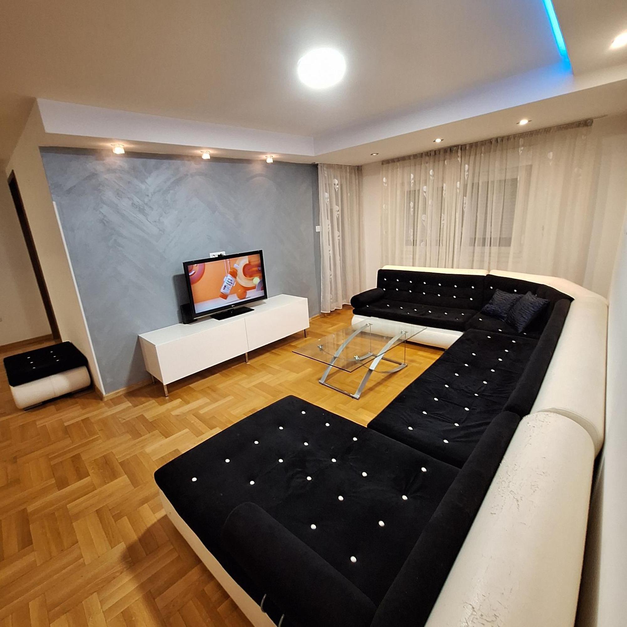 באניה לוקה Luks Apartment מראה חיצוני תמונה