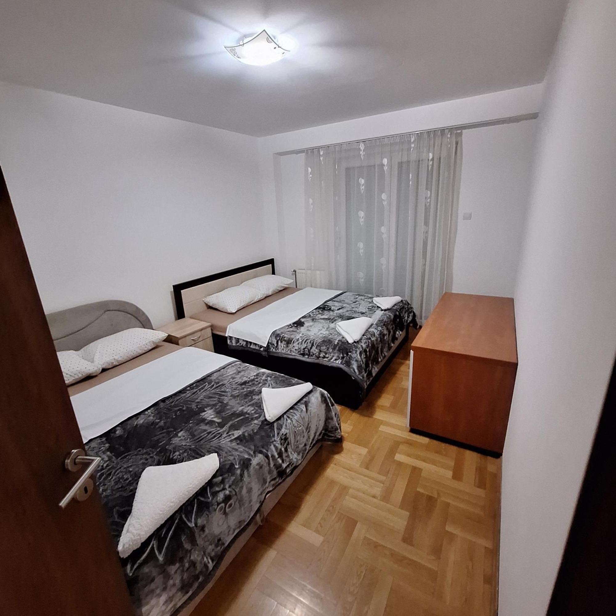 באניה לוקה Luks Apartment מראה חיצוני תמונה