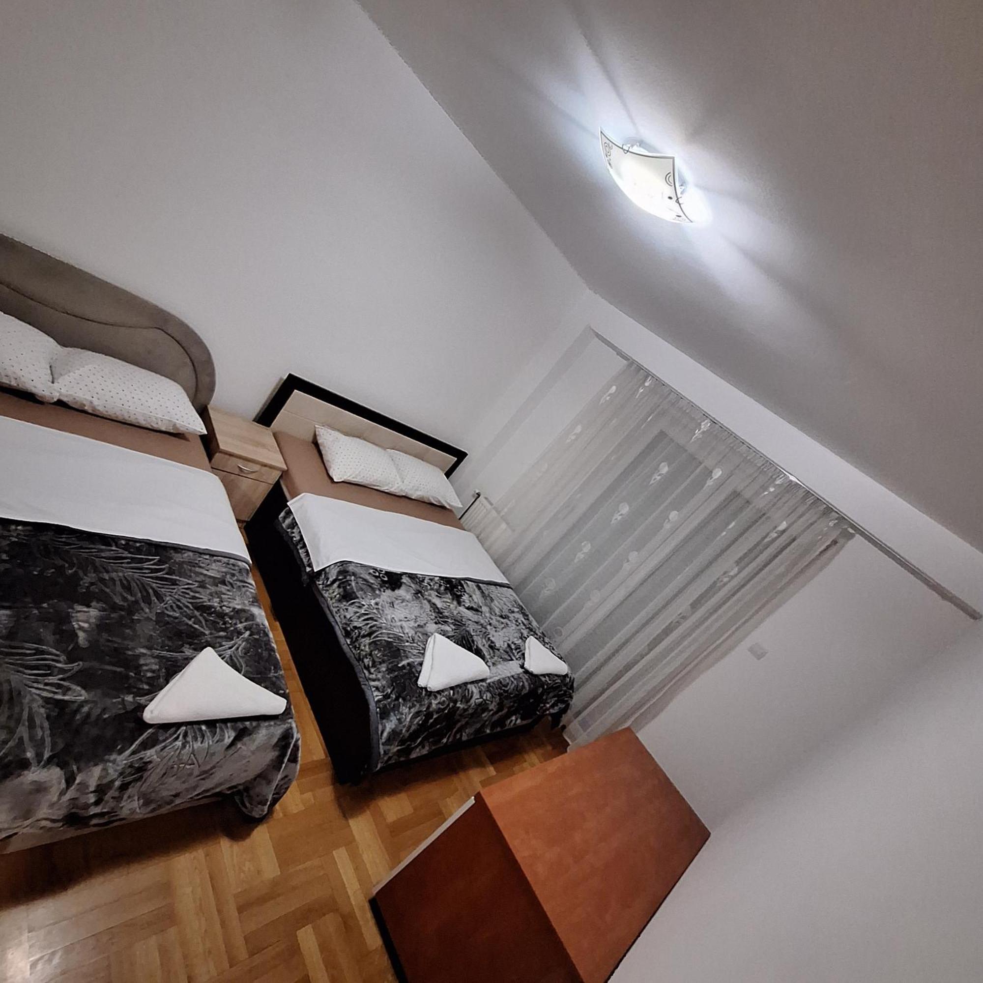 באניה לוקה Luks Apartment מראה חיצוני תמונה