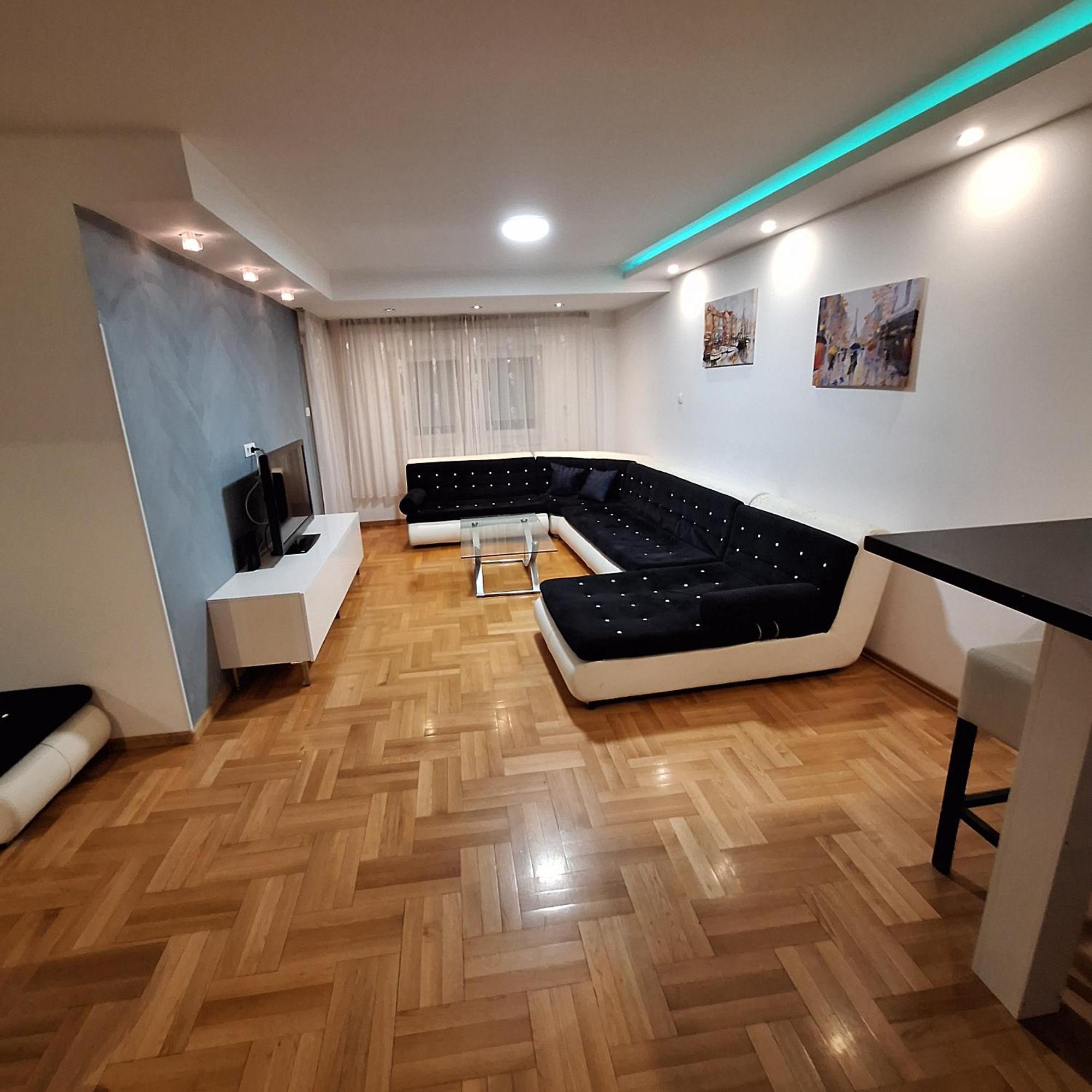 באניה לוקה Luks Apartment מראה חיצוני תמונה