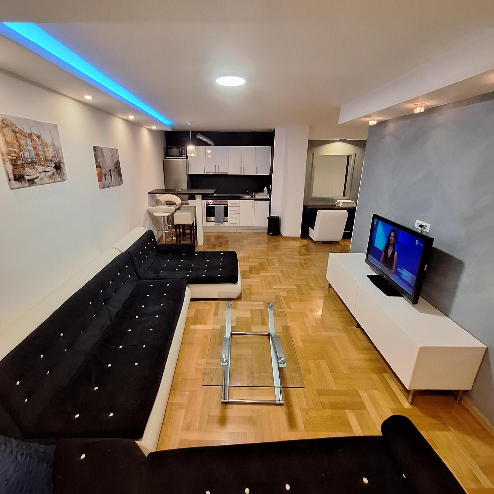 באניה לוקה Luks Apartment מראה חיצוני תמונה