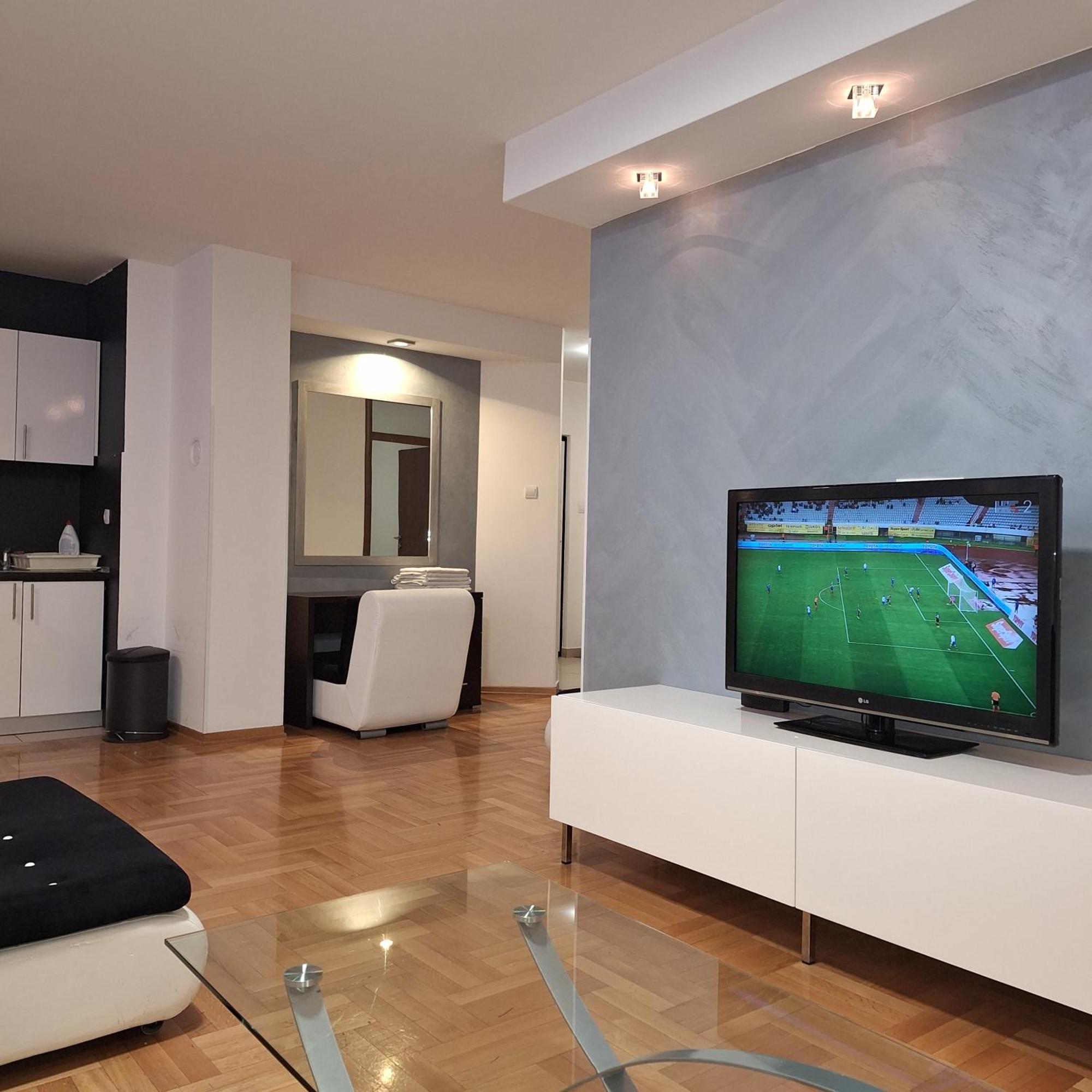 באניה לוקה Luks Apartment מראה חיצוני תמונה