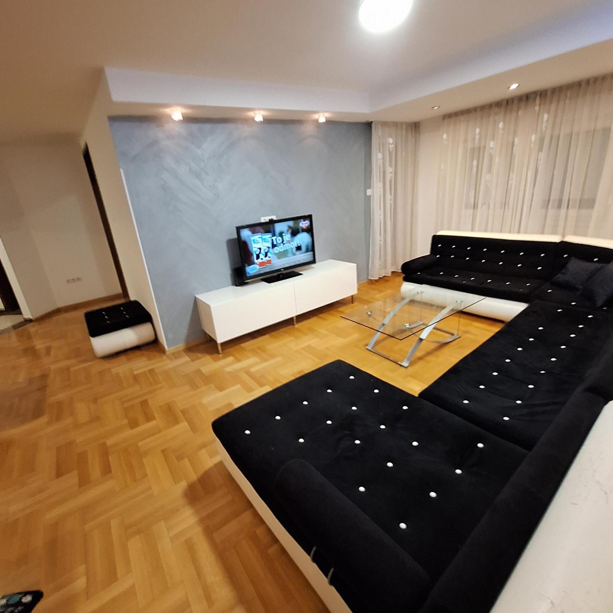 באניה לוקה Luks Apartment חדר תמונה